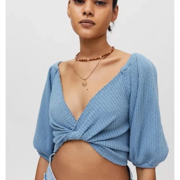 Urban Outfitters top - Picture 2 of 3